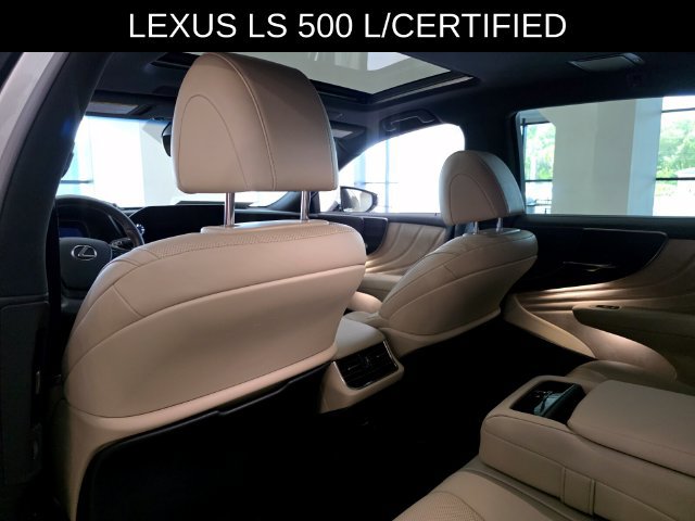 Used 2023 Lexus LS 500 w/ Accessory Package (Z1) RWD image 18