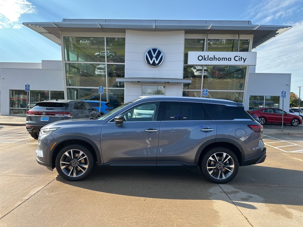 Used 2023 INFINITI QX60 Luxe video 1