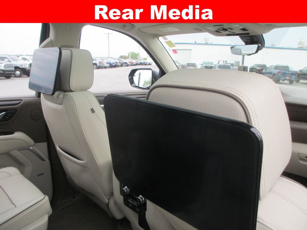 Used 2021 GMC Yukon XL Denali w/ Denali Ultimate Package image 19