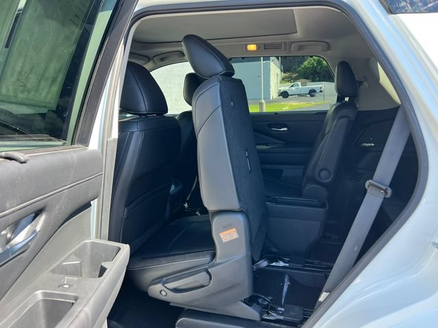 Used 2023 Nissan Pathfinder SL w/ SL Premium Package AWD/4WD image 41
