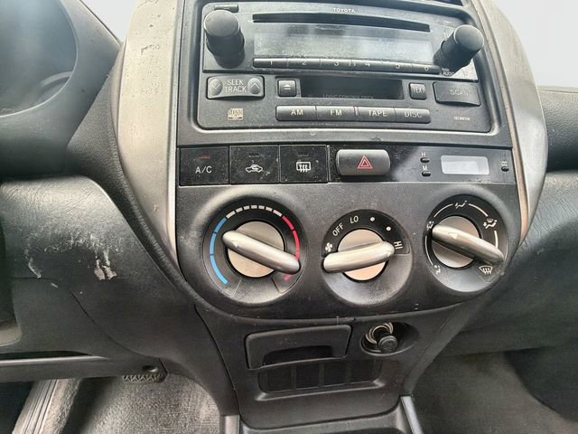 Used 2004 Toyota RAV4 2WD image 23