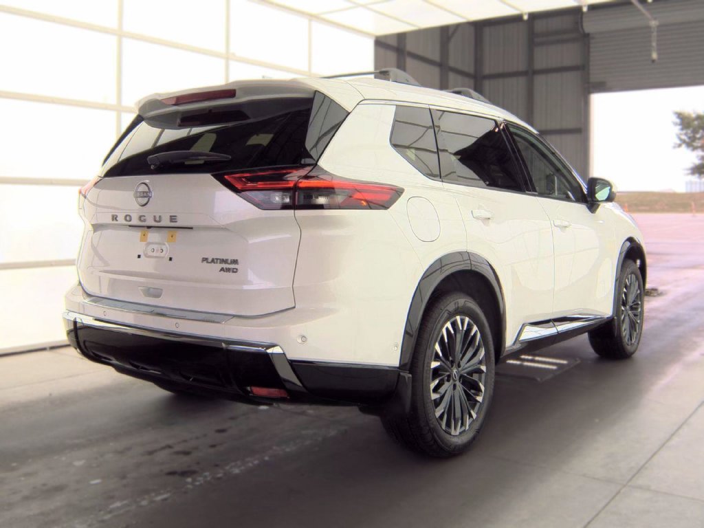 Certified 2026 Nissan Rogue Platinum w/ Platinum Premium Package AWD/4WD image 7