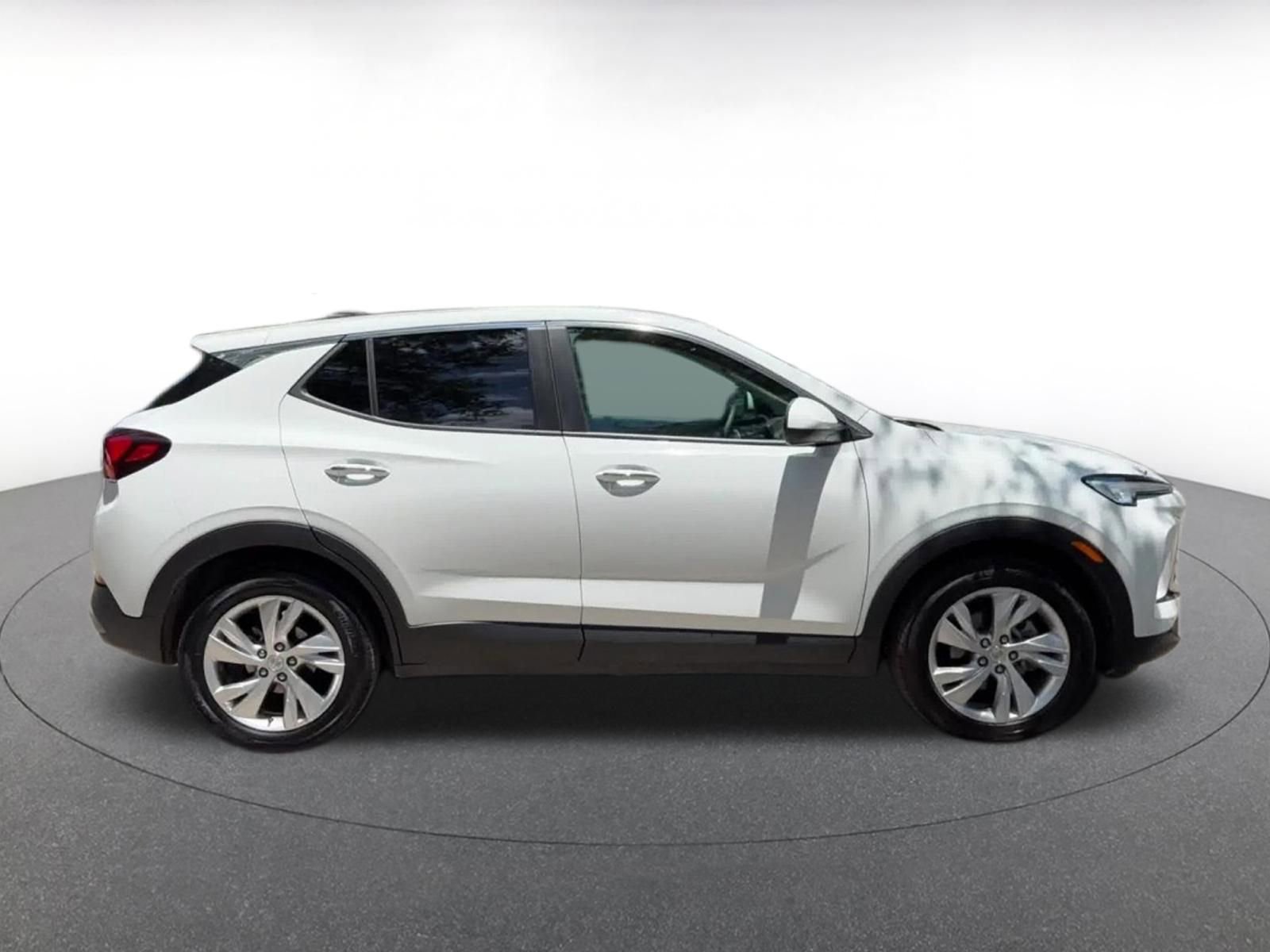 Used 2025 Buick Encore GX Preferred FWD image 16
