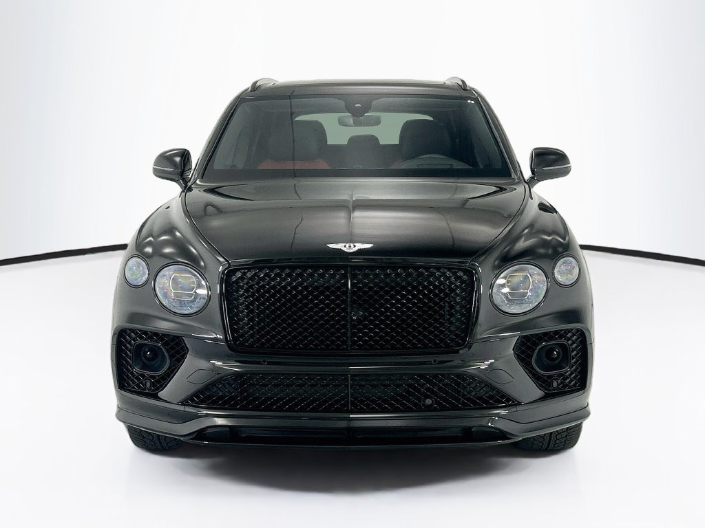Certified 2022 Bentley Bentayga AWD/4WD image 2