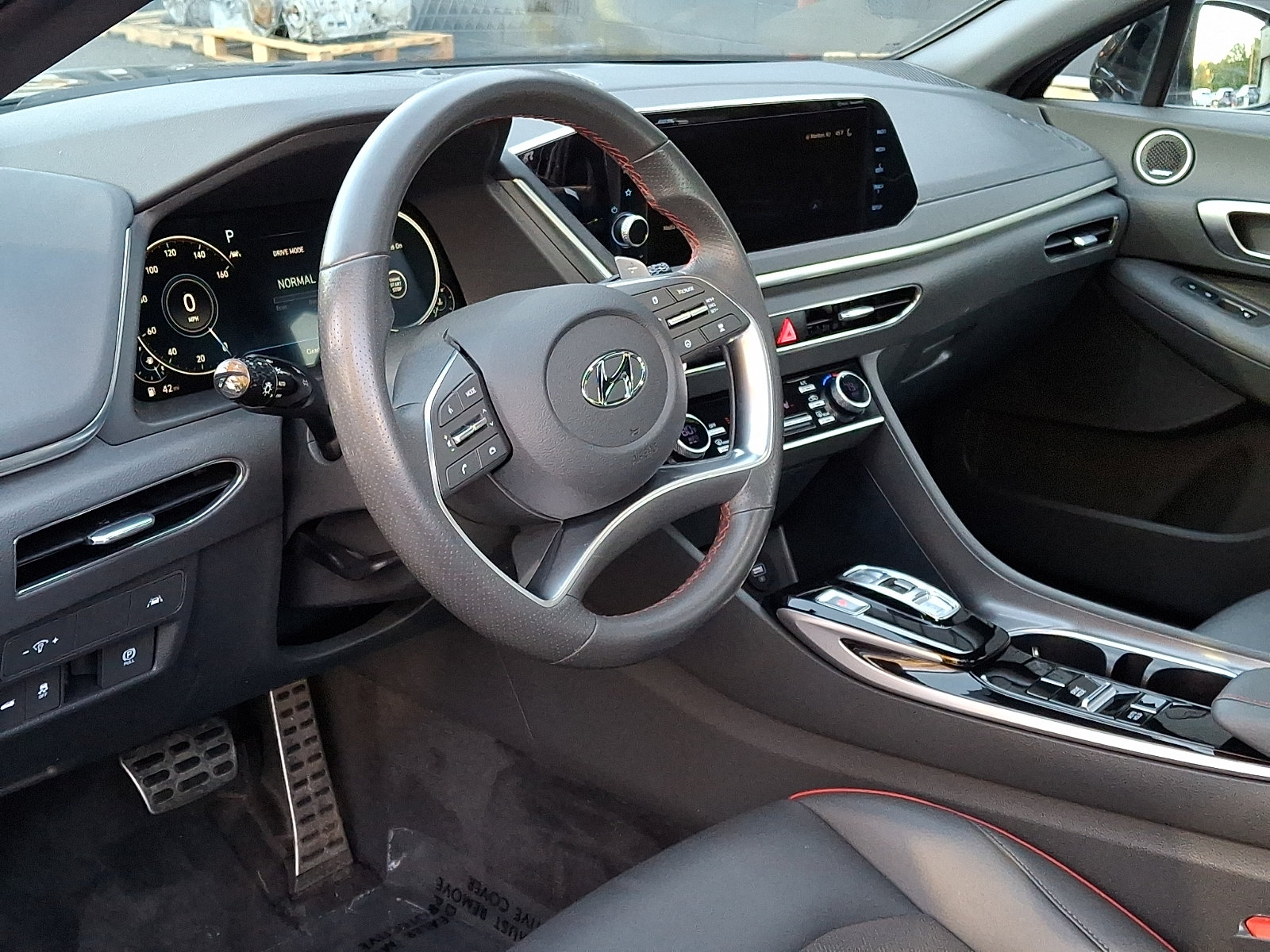 Certified 2023 Hyundai Sonata SEL Plus w/ Preferred Accessory Package FWD image 16