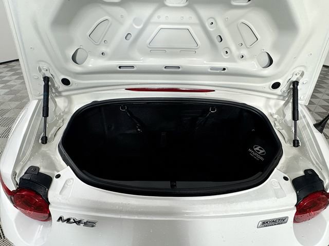 Used 2016 MAZDA MX-5 Miata Sport image 26