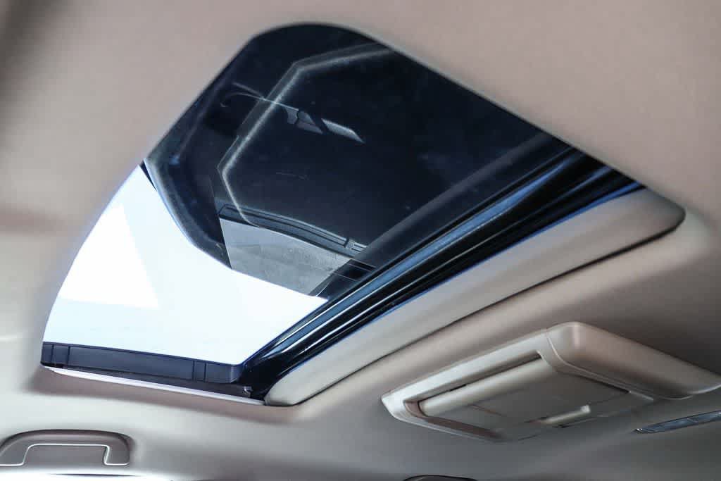 Used 2017 Honda Pilot Touring image 31