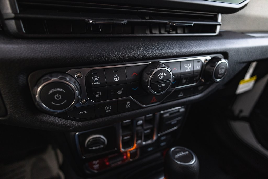 New 2026 Jeep Gladiator Sport AWD/4WD image 16