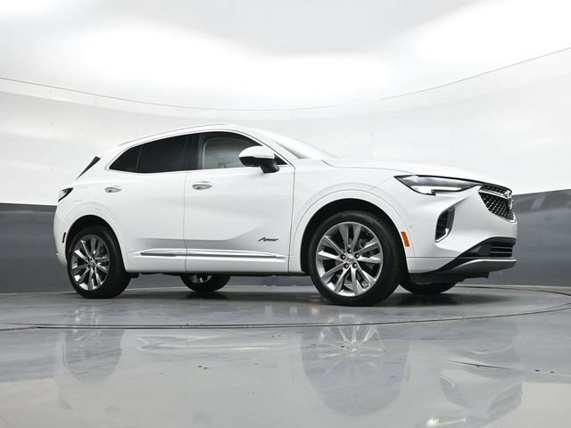 Used 2022 Buick Envision Avenir w/ Technology Package II image 32