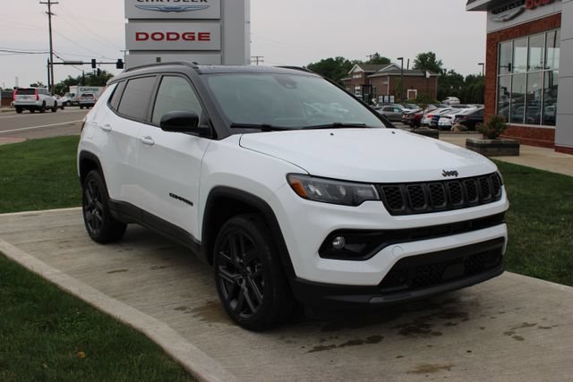New 2026 Jeep Compass Limited w/ Sun, Sound & Navigation Group AWD/4WD image 3