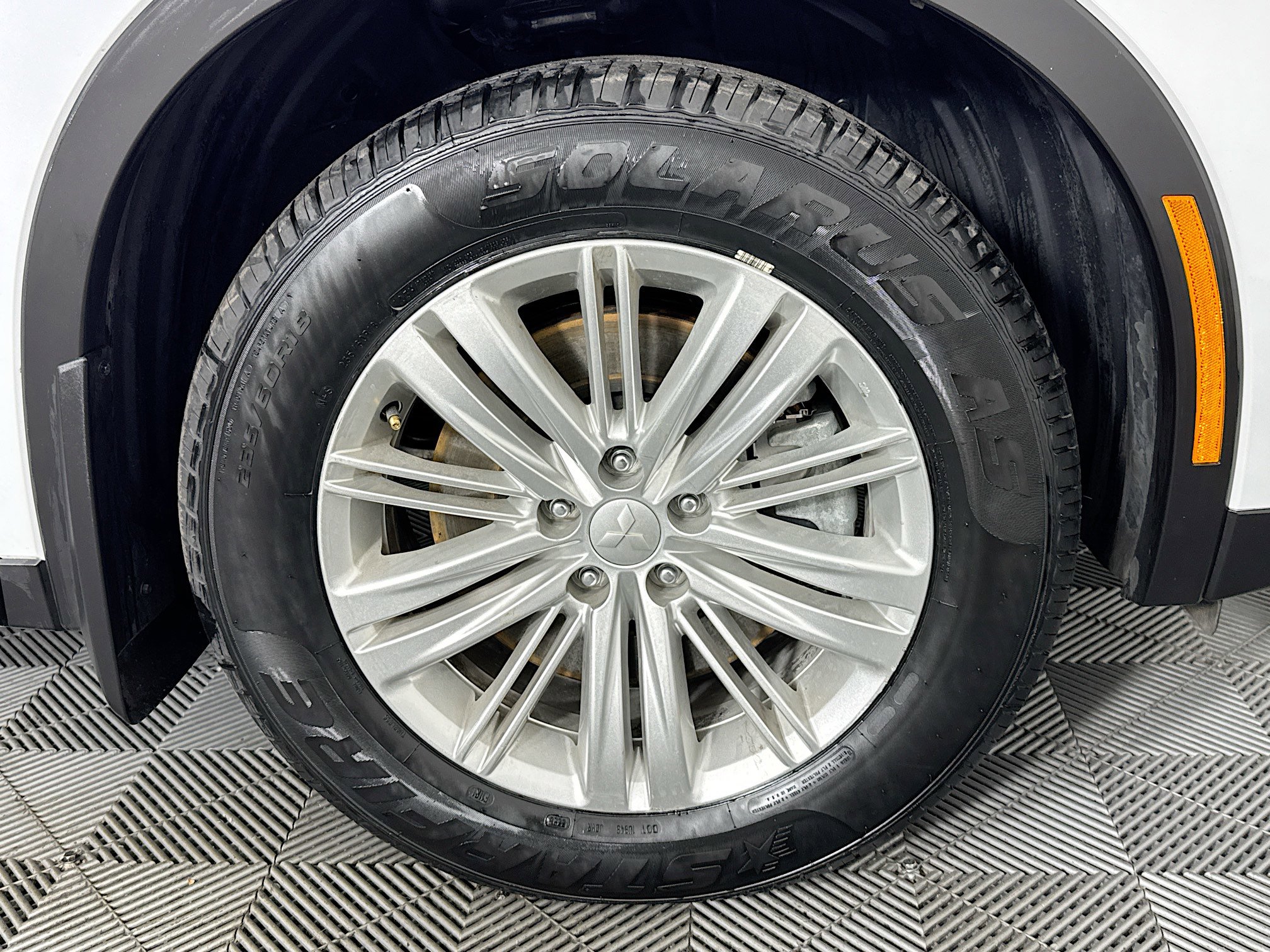 Used 2024 Mitsubishi Outlander ES image 31