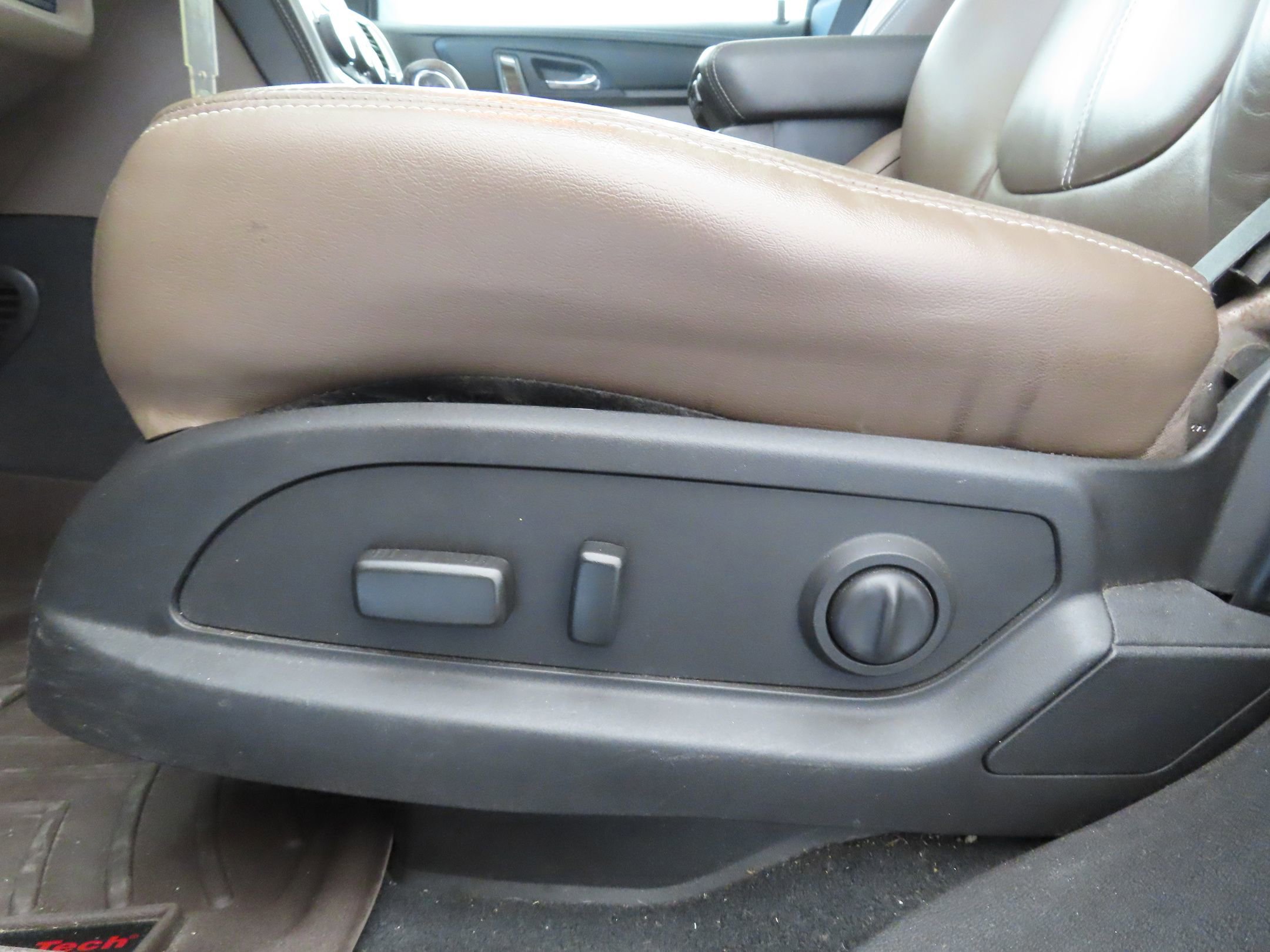 Used 2017 GMC Acadia Limited SLT FWD image 12