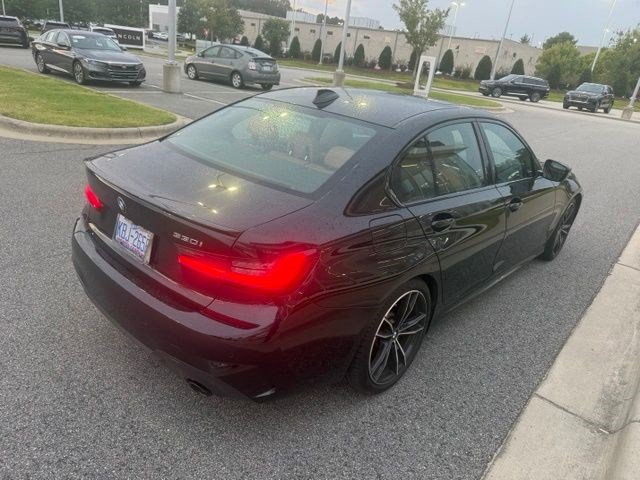 Used 2022 BMW 330i Sedan w/ M Sport Package RWD image 6