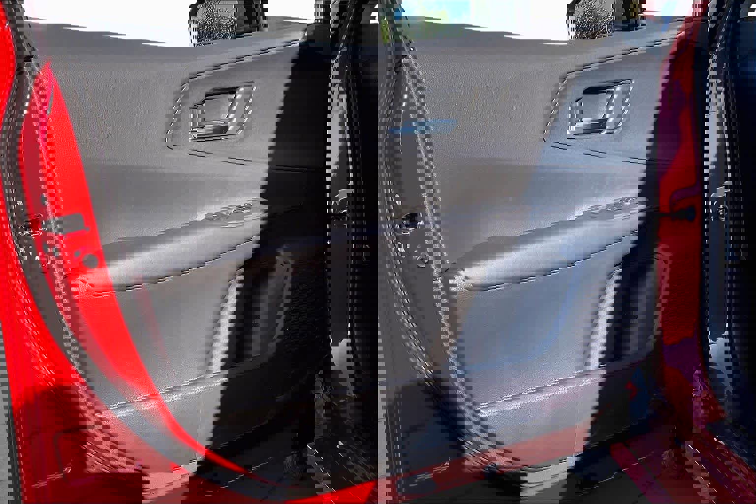 New 2026 Toyota Prius Plug-In Hybrid image 10