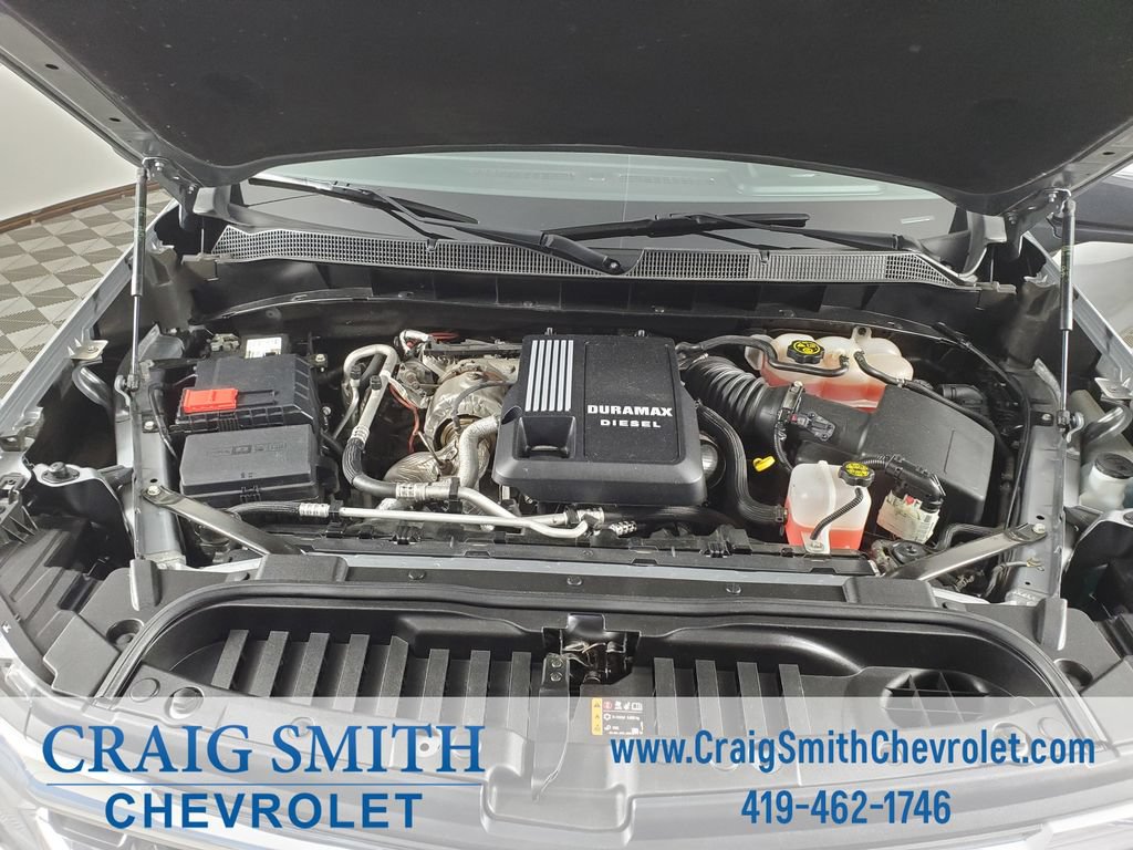 Used 2024 Chevrolet Silverado 1500 LT w/ Convenience Package II AWD/4WD image 9