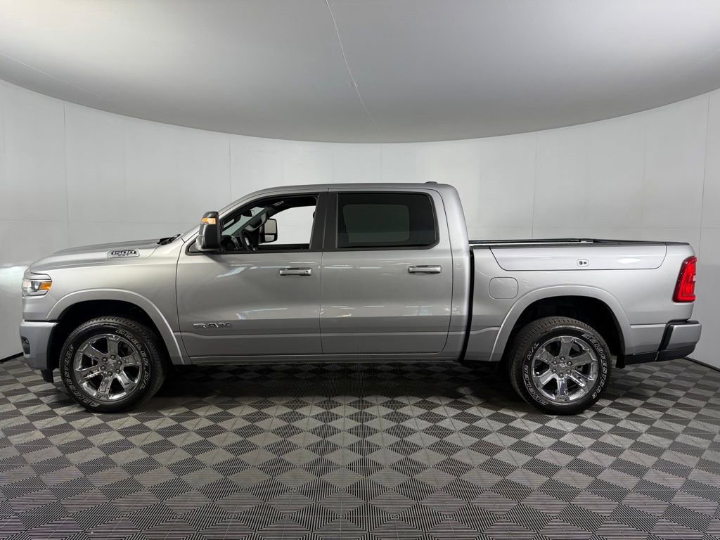 Used 2025 RAM 1500 Big Horn AWD/4WD image 9