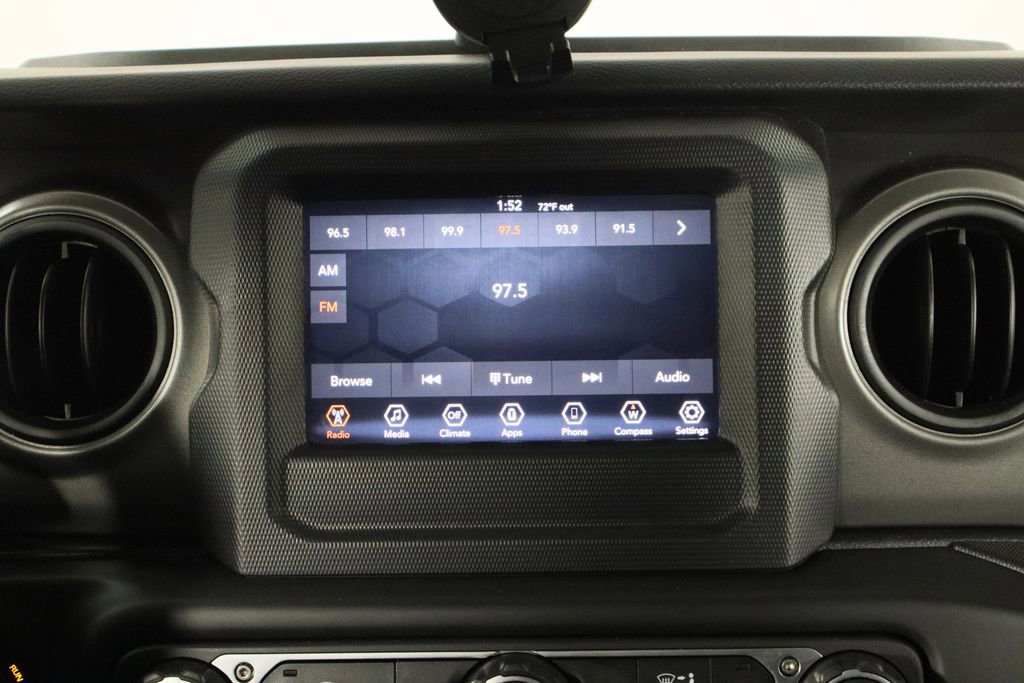 Used 2023 Jeep Gladiator Sport image 25