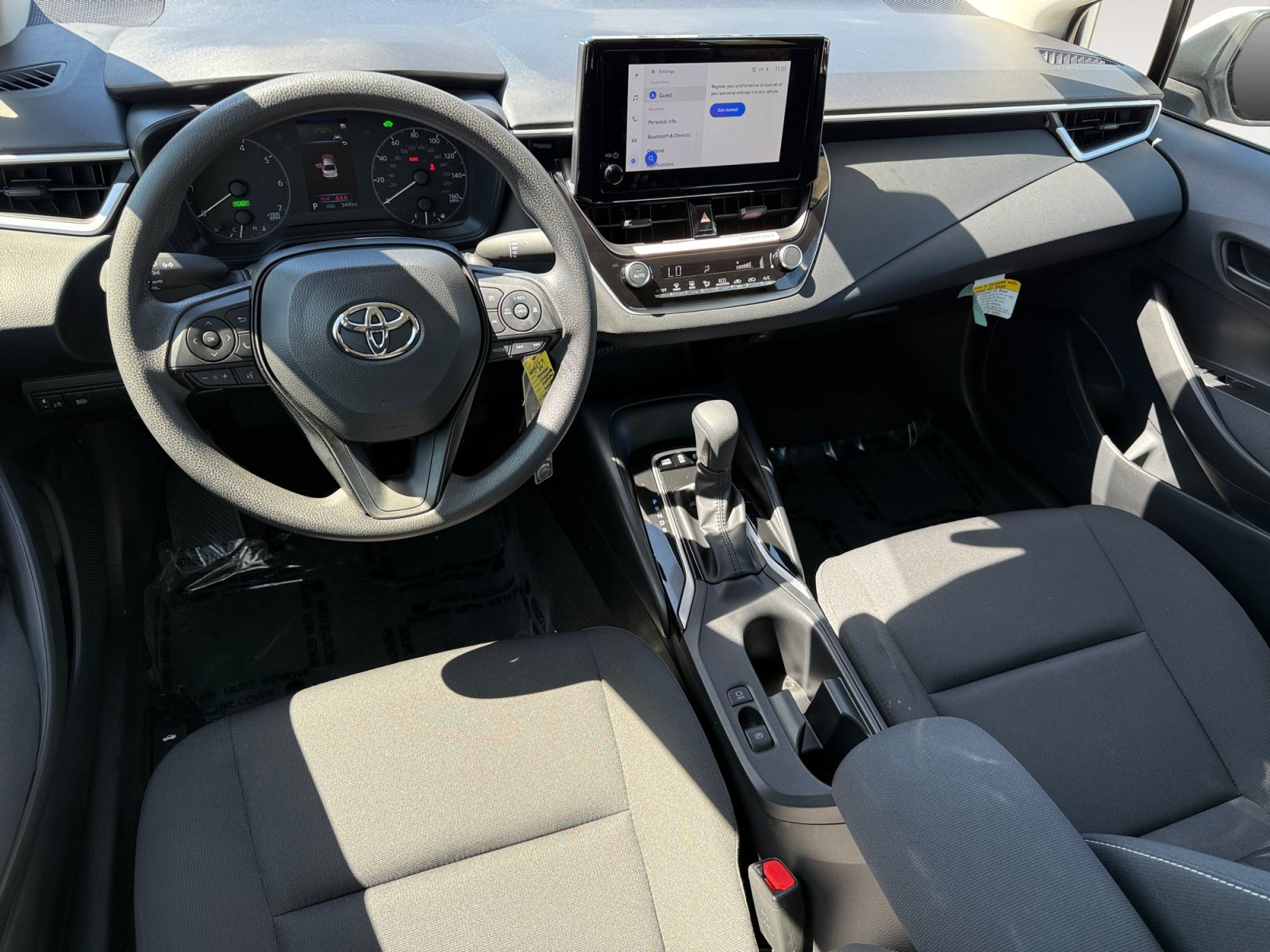 Used 2024 Toyota Corolla LE FWD image 15