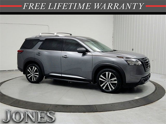 Used 2023 Nissan Pathfinder Platinum w/ Lighting Package (N93) image 1