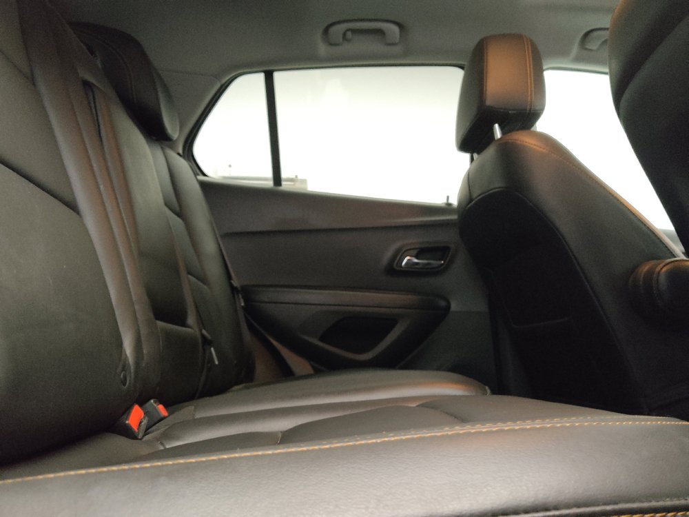 Used 2018 Chevrolet Trax Premier FWD image 19
