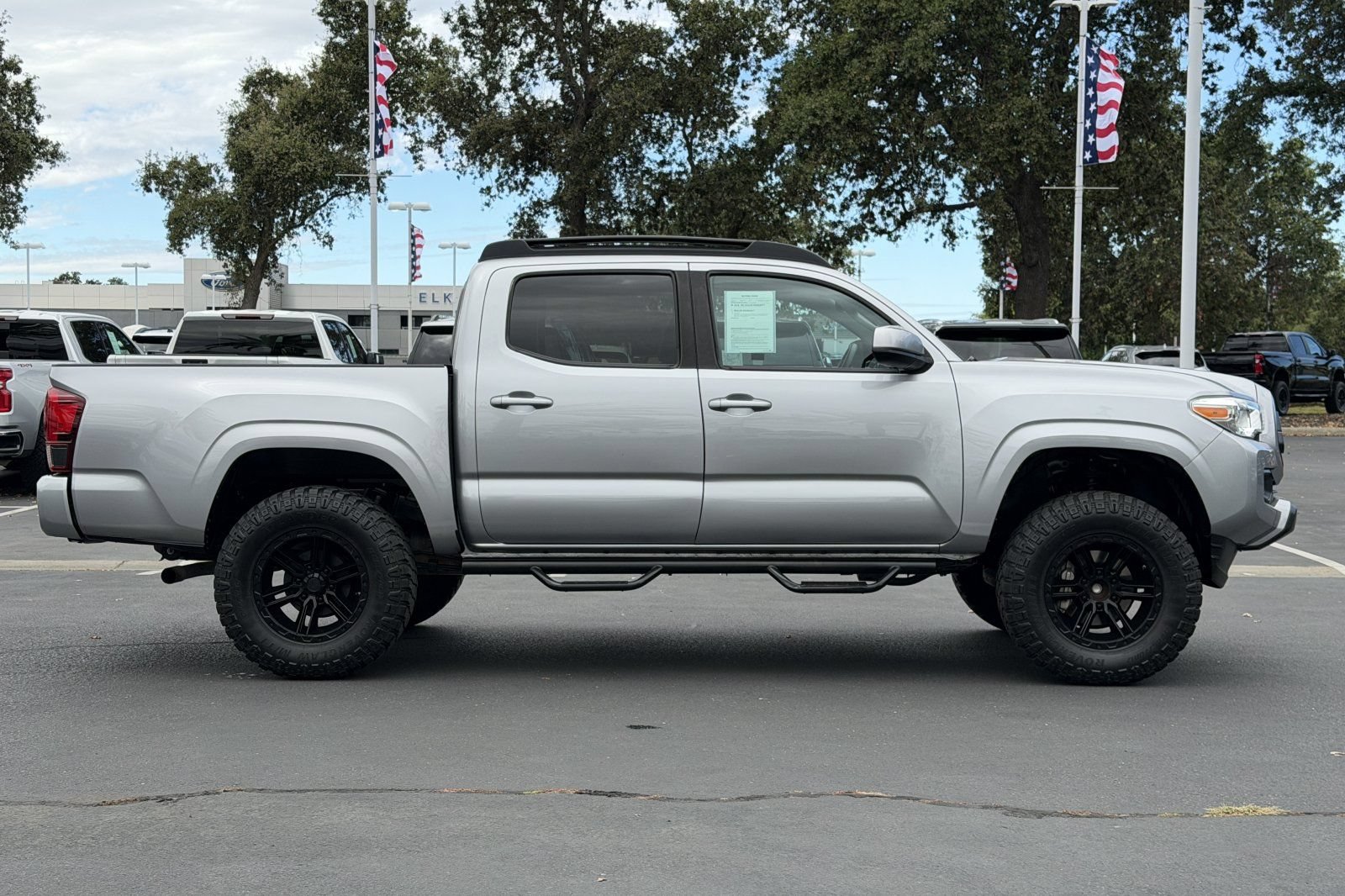 Used 2021 Toyota Tacoma SR RWD image 2
