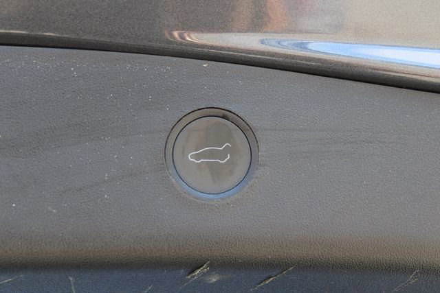 Used 2022 Tesla Model 3 Long Range AWD/4WD image 33