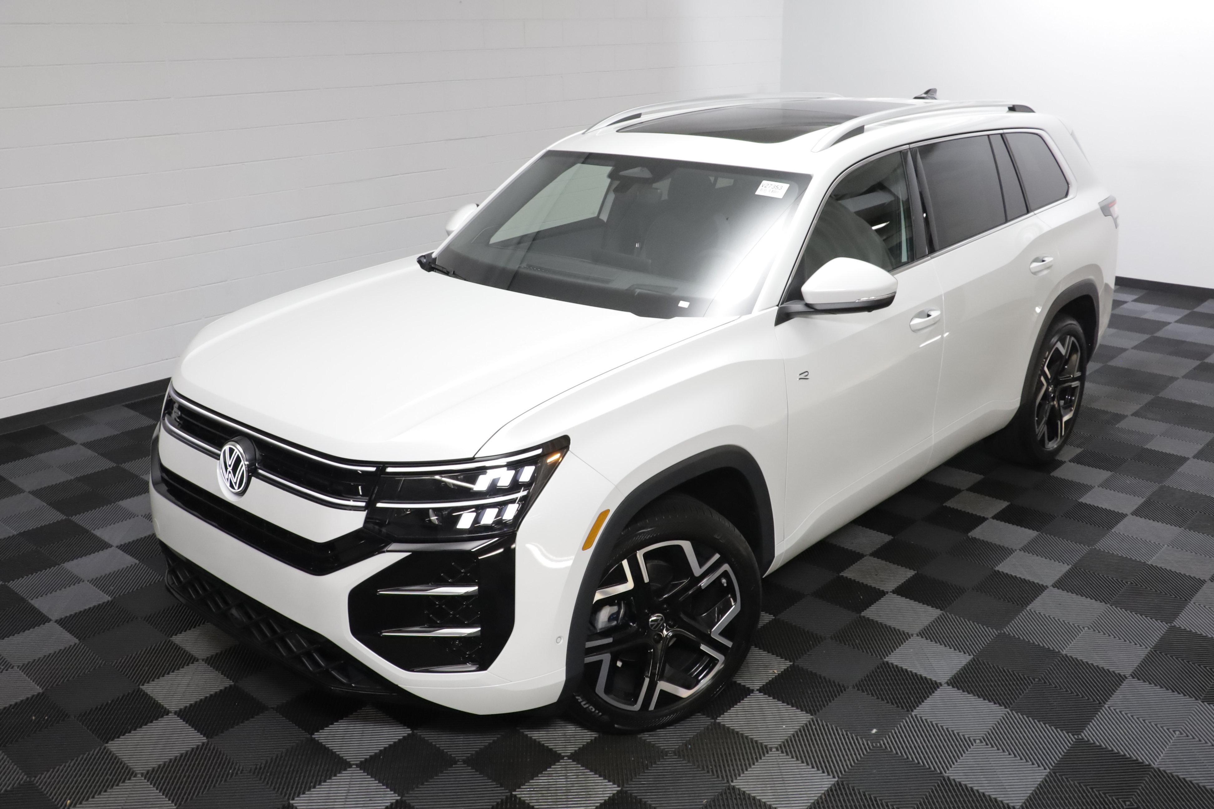 New 2027 Volkswagen Atlas SEL Premium R-Line AWD/4WD image 2