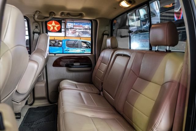 Used 2007 Ford F550 4x4 Crew Cab Super Duty image 38