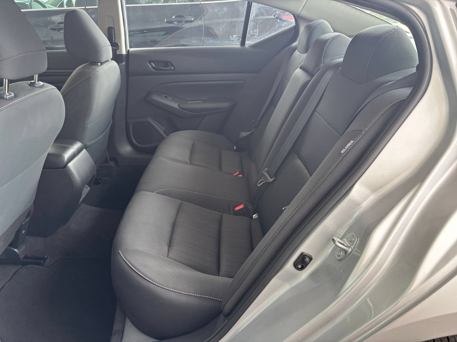 Used 2025 Nissan Altima 2.5 SV FWD image 25