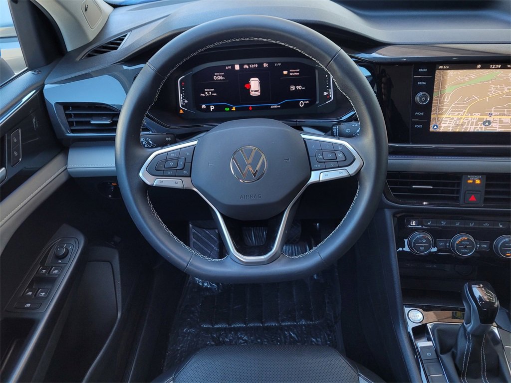 Used 2022 Volkswagen Taos SEL image 14