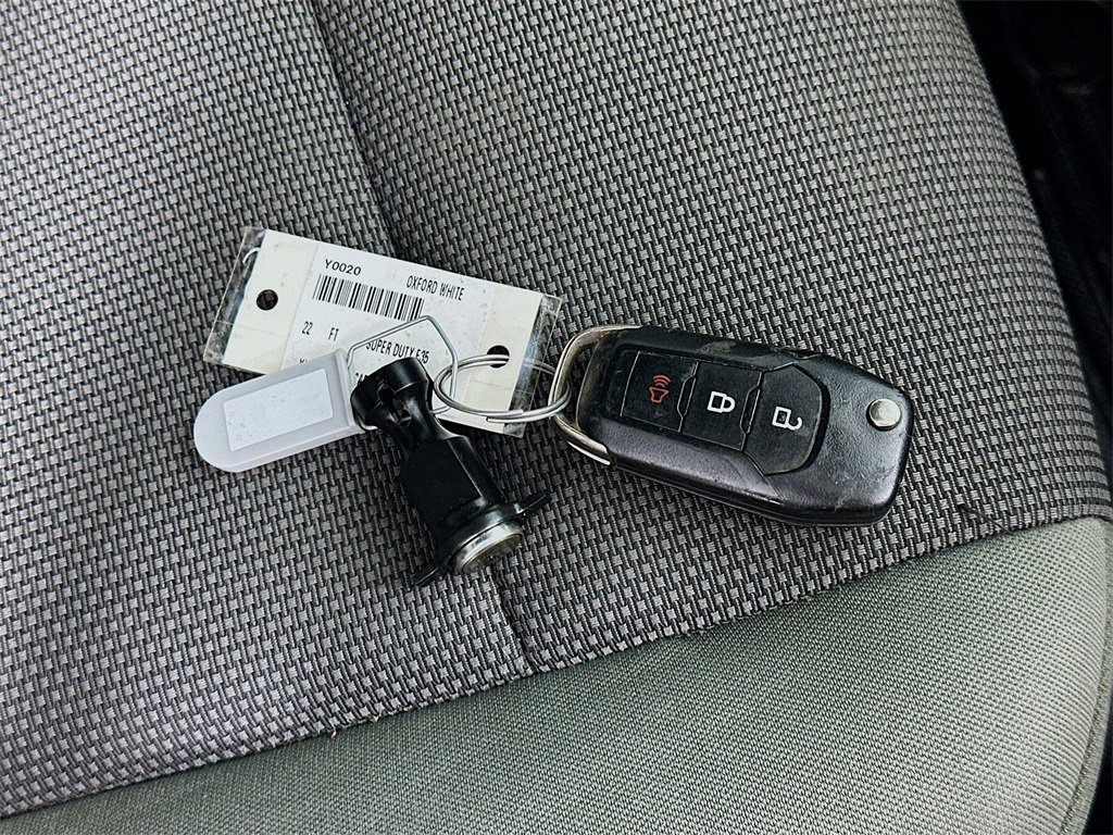 Used 2022 Ford F350 XL w/ Power Equipment Group image 31