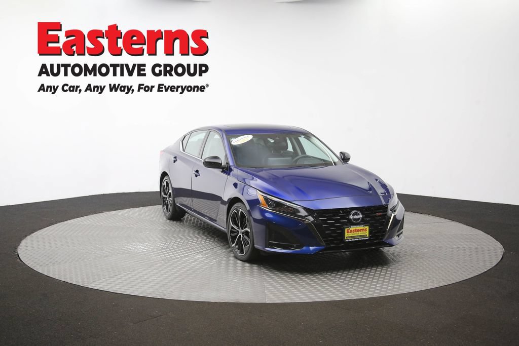 Used 2024 Nissan Altima 2.5 SR w/ SR Premium Package FWD image 52