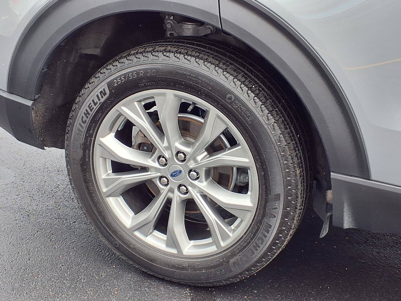 Used 2023 Ford Explorer XLT w/ Equipment Group 202A AWD/4WD image 27