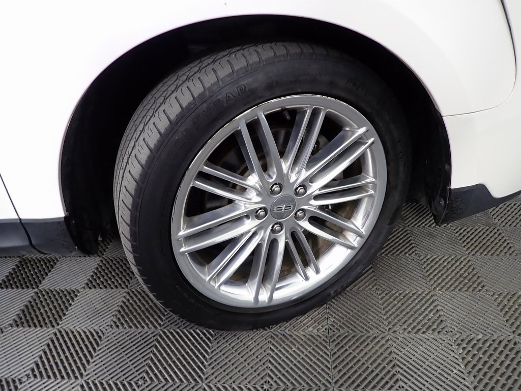 Used 2019 Lincoln MKT AWD image 36