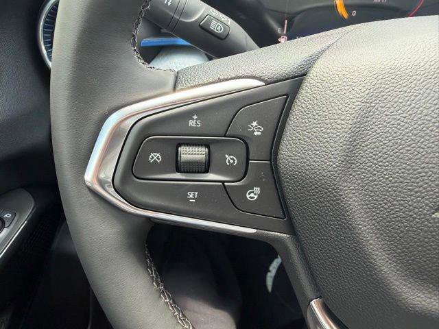New 2026 Chevrolet Trax LT w/ LT Convenience Package FWD image 15