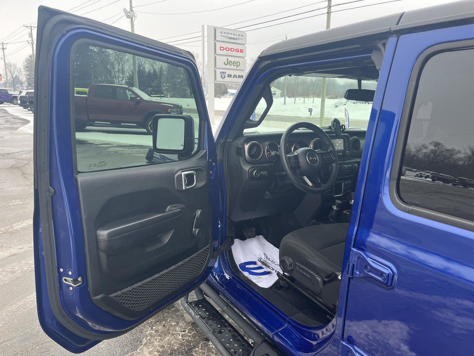 Used 2020 Jeep Wrangler Unlimited Sport image 10