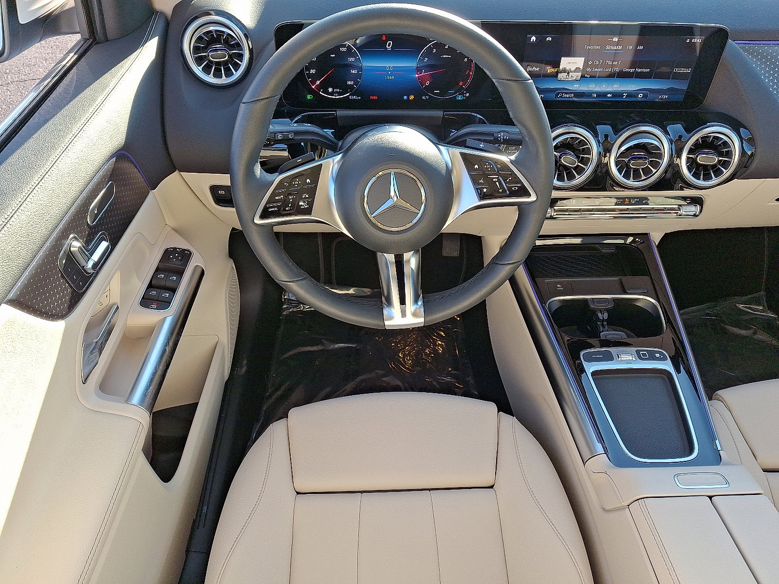 New 2026 Mercedes-Benz GLA 250 4MATIC image 9