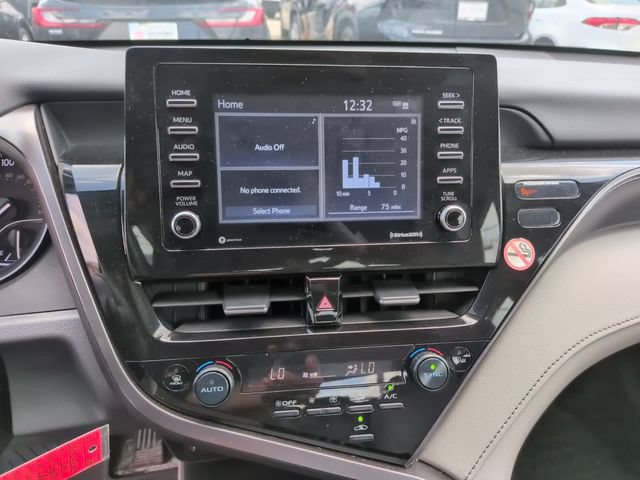 Used 2024 Toyota Camry SE AWD/4WD image 17