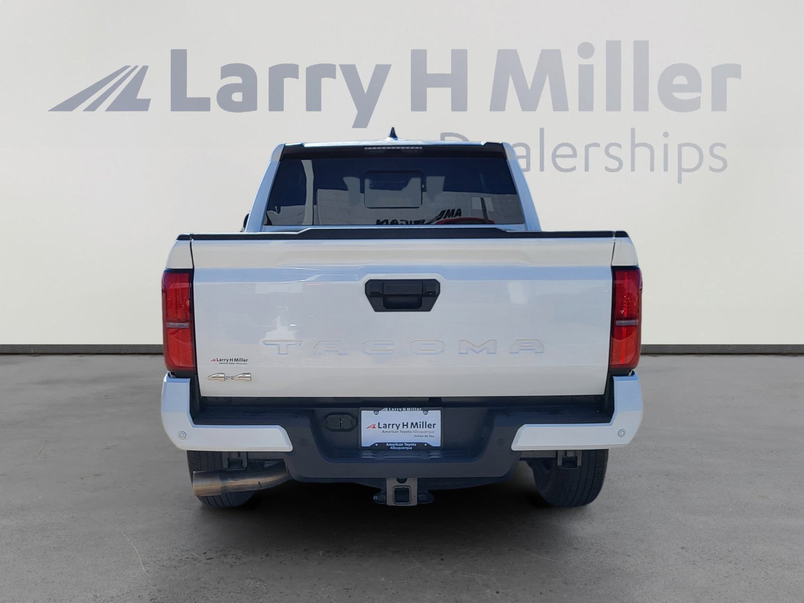 Certified 2025 Toyota Tacoma SR5 image 4