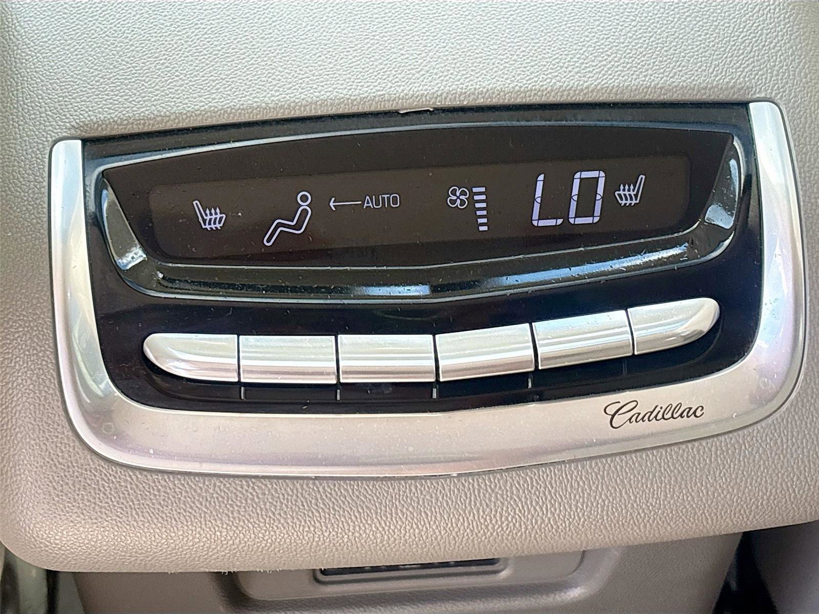 Used 2023 Cadillac XT6 Premium Luxury FWD image 29