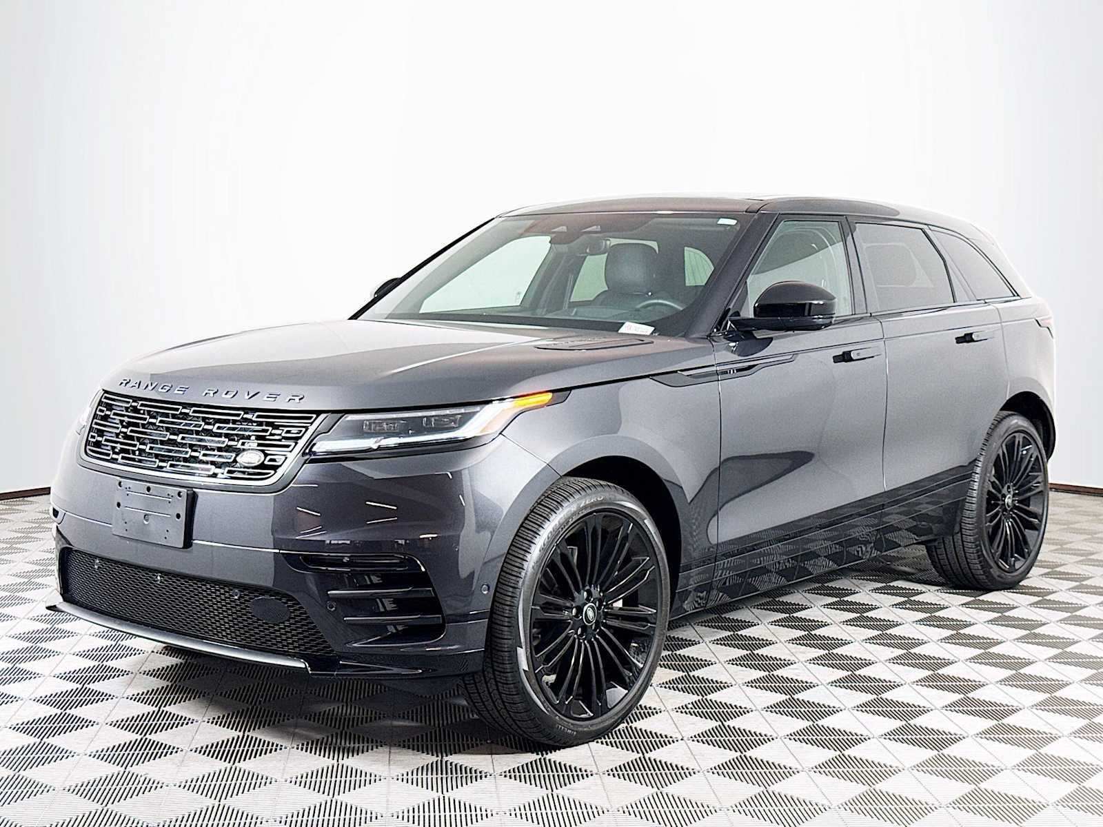 Used 2026 Land Rover Range Rover Velar Dynamic SE AWD/4WD video 1