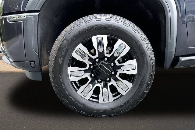 Certified 2025 GMC Sierra 3500 Denali w/ Denali Reserve Package AWD/4WD image 8