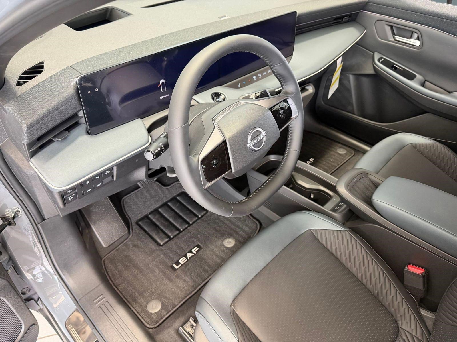 New 2026 Nissan Leaf Platinum+ FWD image 4