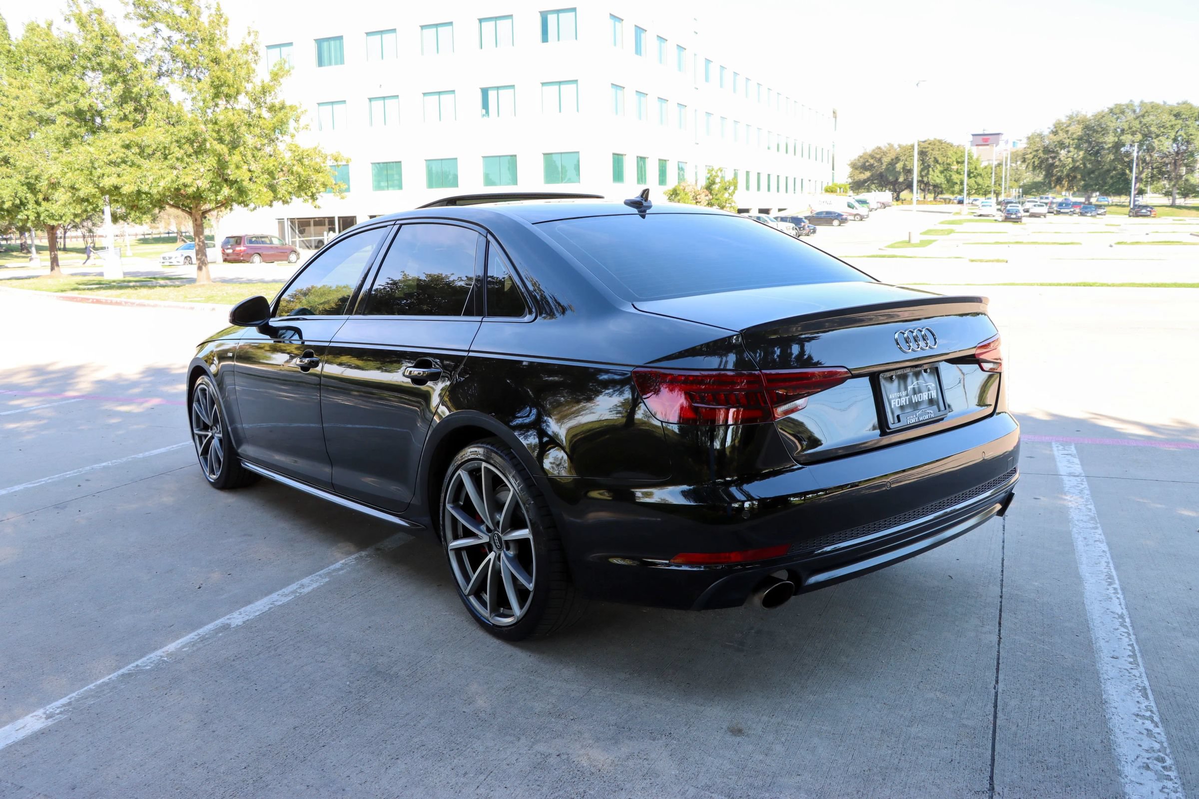 Used 2018 Audi A4 2.0T Premium Plus w/ Premium Plus Package AWD/4WD image 5