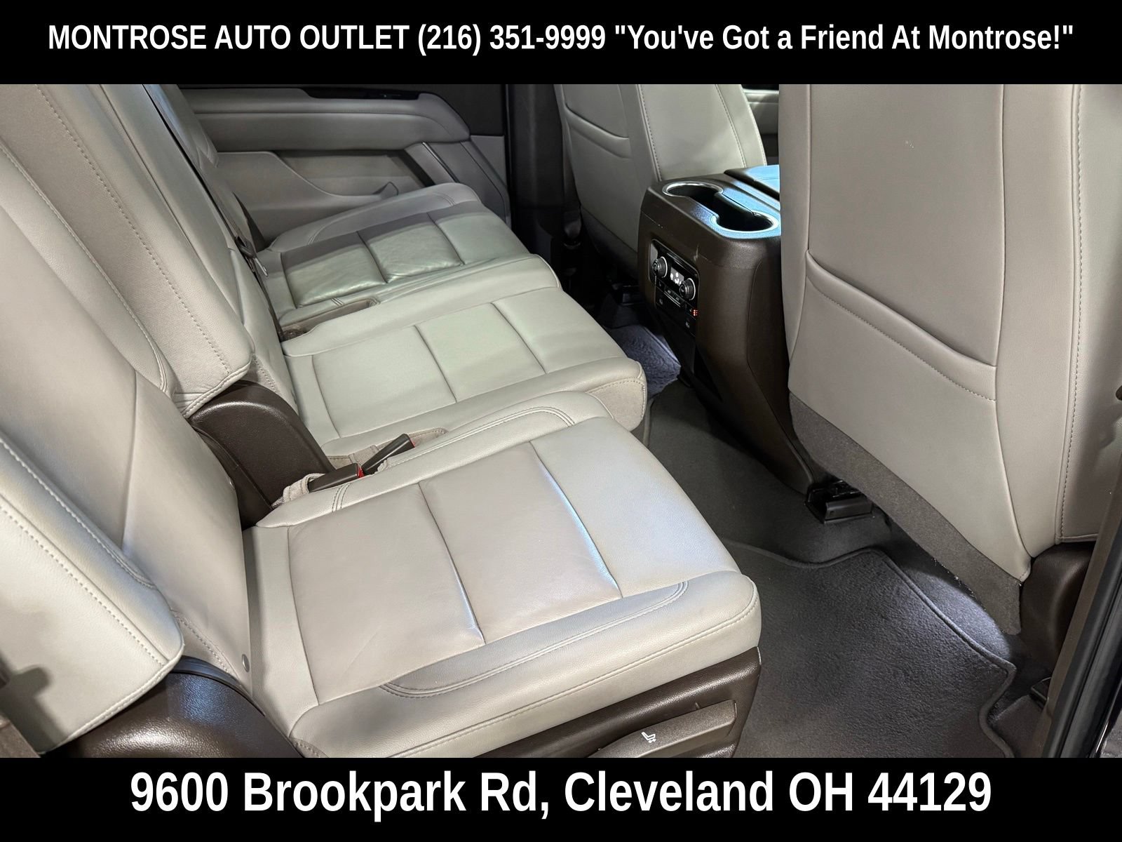 Used 2022 Chevrolet Tahoe Z71 w/ Z71 Off-Road Package AWD/4WD image 43