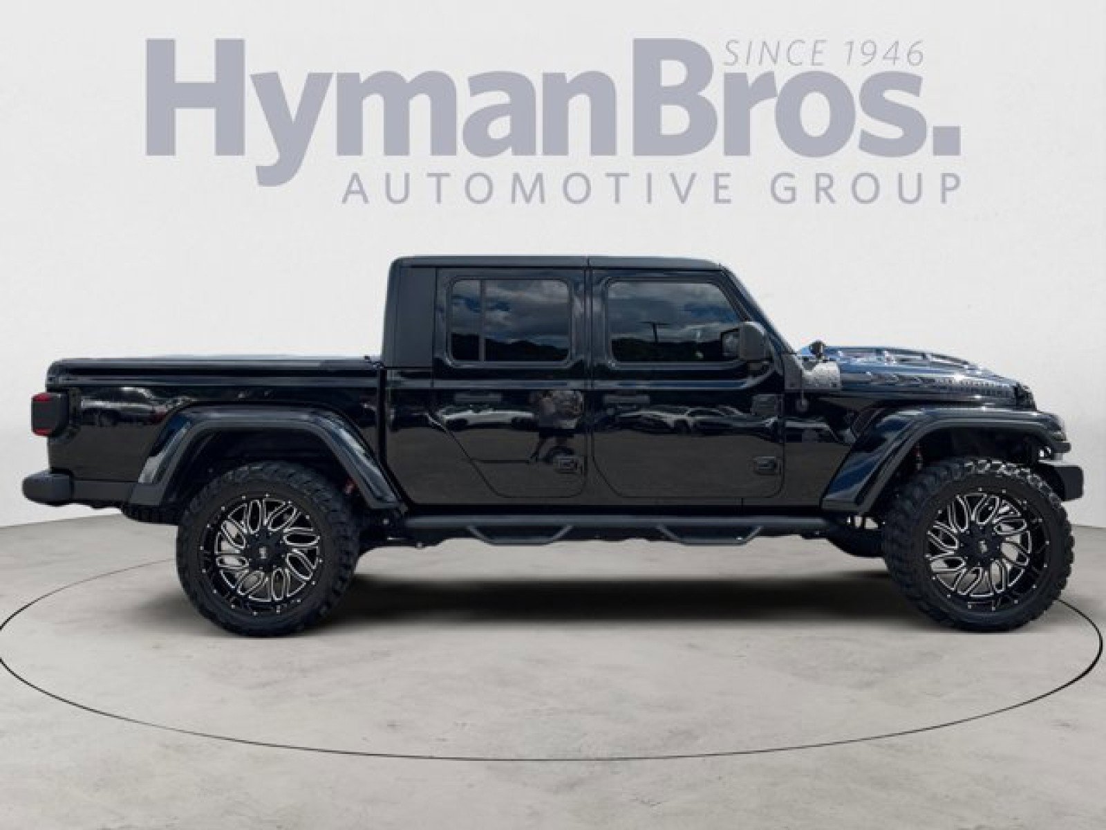 Used 2021 Jeep Gladiator Sport image 2