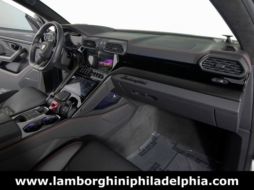 Used 2024 Lamborghini Urus S AWD/4WD image 31
