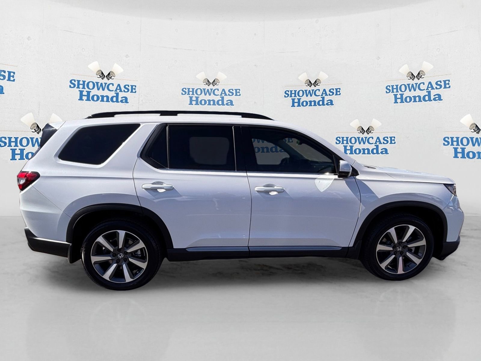 Certified 2023 Honda Pilot Elite image 9