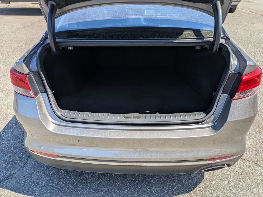 Used 2018 Kia Optima EX image 6