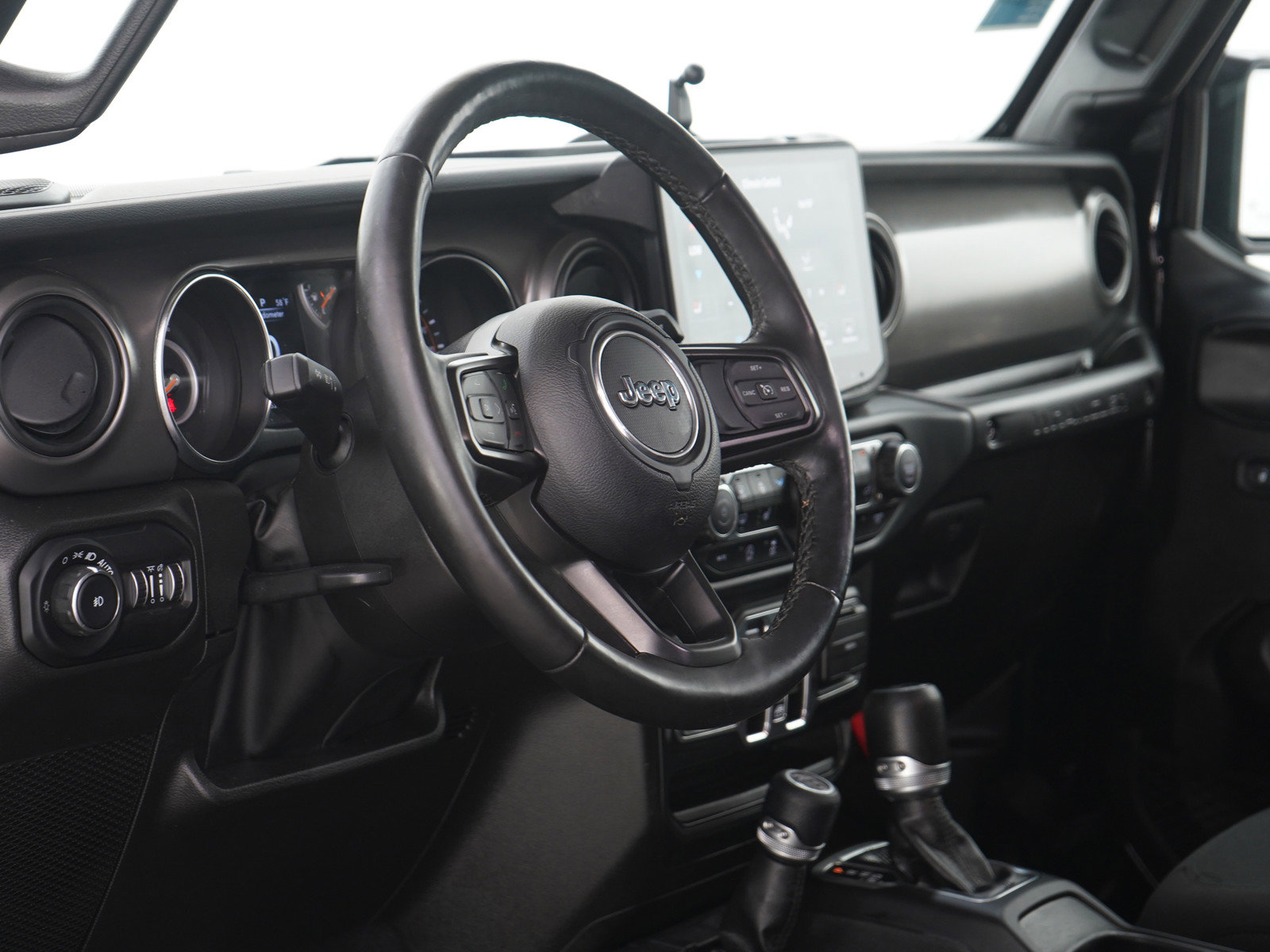 Used 2022 Jeep Wrangler Unlimited Sport image 23